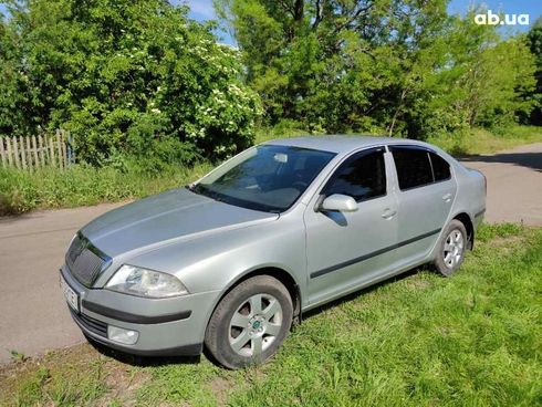 Skoda Octavia 2008 серебристый - фото 9