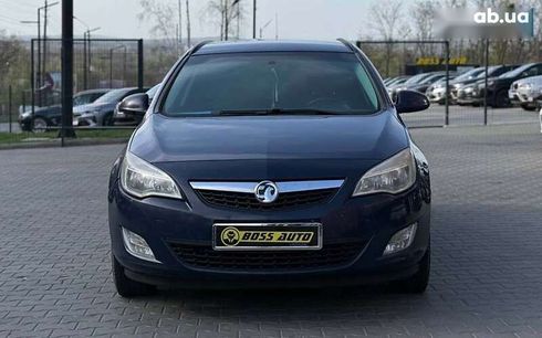 Opel Astra 2011 - фото 2