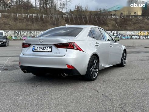 Lexus IS 2014 - фото 10