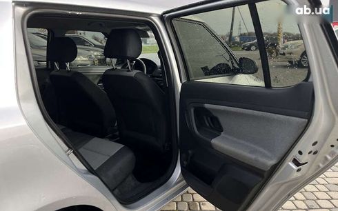 Skoda Fabia 2010 - фото 23