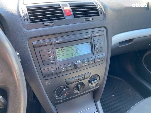 Skoda Octavia 2006 - фото 13