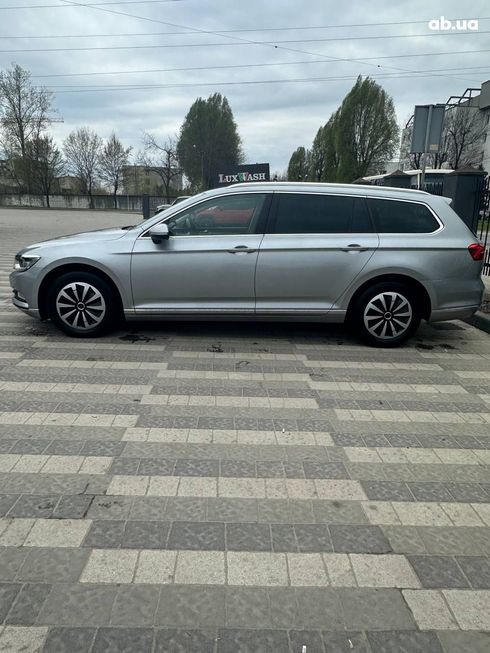 Volkswagen Passat 2019 серебристый - фото 5