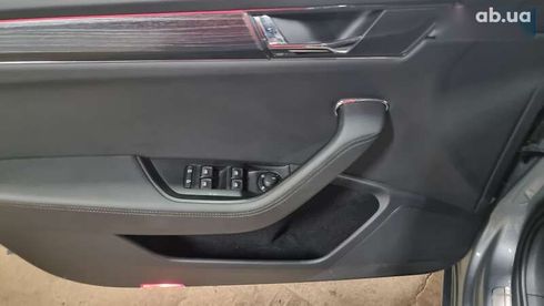 Skoda Superb 2021 - фото 12