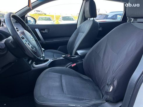 Nissan Qashqai 2010 белый - фото 75