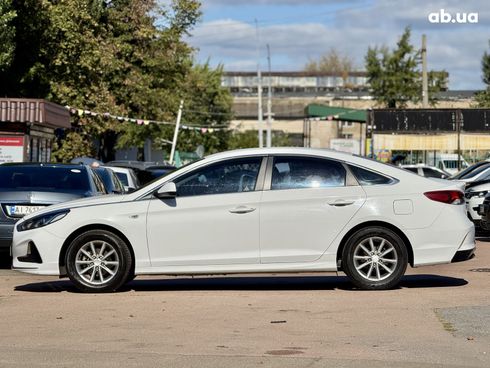 Hyundai Sonata 2017 белый - фото 2
