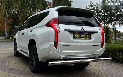 Mitsubishi Pajero Sport 2017 - фото 5