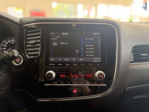 Mitsubishi Outlander 2020 - фото 28