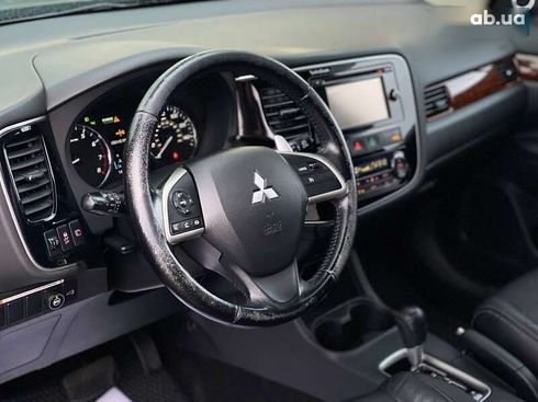 Mitsubishi Outlander 2015 - фото 21