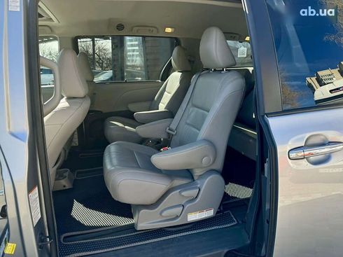 Toyota Sienna 2015 - фото 23