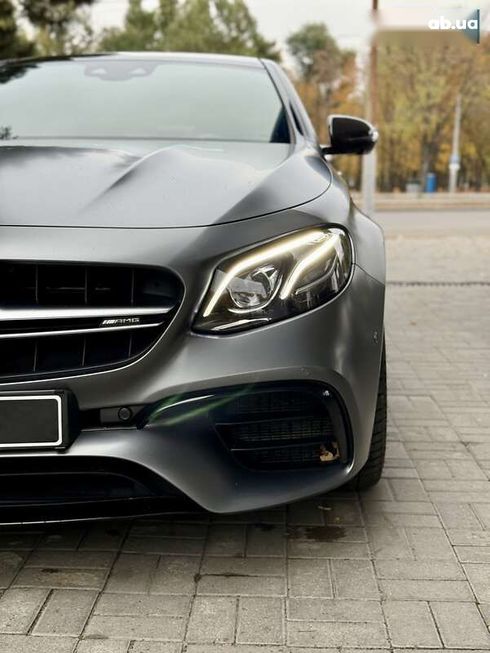 Mercedes-Benz E-Класс 2018 - фото 7