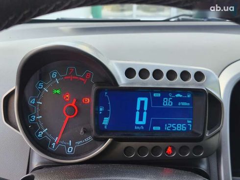 Chevrolet Aveo 2014 - фото 21