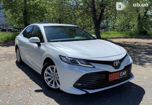 Toyota Camry 2019 - фото 11