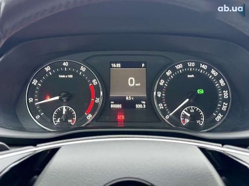 Skoda Octavia 2021 - фото 25