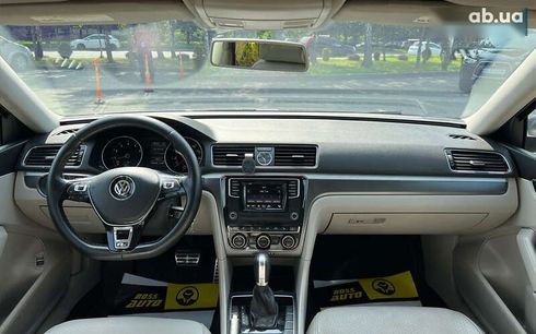 Volkswagen Passat 2016 - фото 12