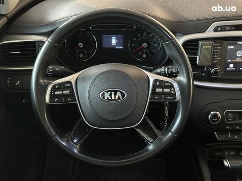 Kia Sorento 2019 серый - фото 19