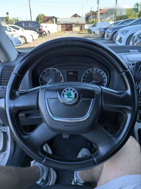 Skoda Octavia 2011 - фото 16
