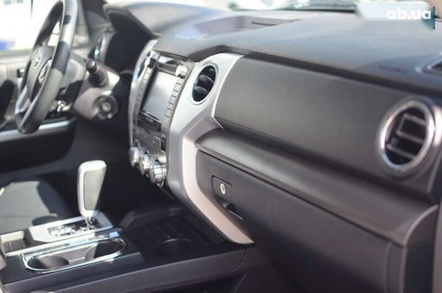 Toyota Tundra 2017 - фото 16