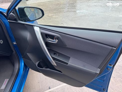 Toyota Auris 2014 синий - фото 19