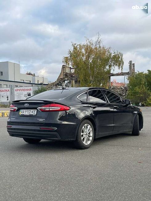 Ford Fusion 2020 - фото 6