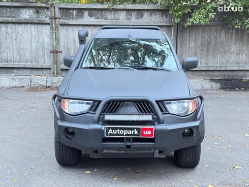 Mitsubishi l 200 2008 черный - фото 2