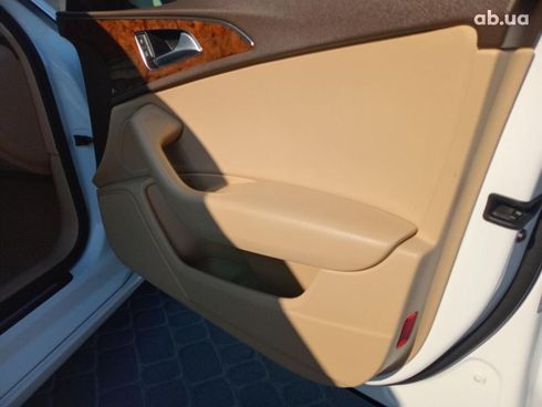 Audi A6 2014 белый - фото 9