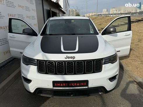 Jeep Grand Cherokee 2017 - фото 3