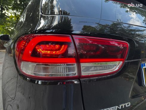 Kia Sorento 2016 черный - фото 9