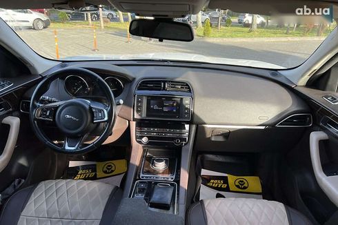 Jaguar F-Pace 2017 - фото 10