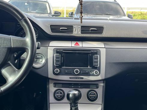 Volkswagen passat b6 2007 серый - фото 28