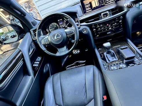 Lexus LX 2019 - фото 18