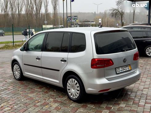 Volkswagen Touran 2013 - фото 8
