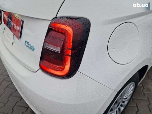 Fiat 500E 2023 - фото 18