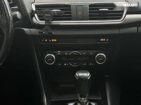 Mazda 3 2017 - фото 19