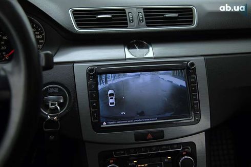 Volkswagen Passat 2011 - фото 16