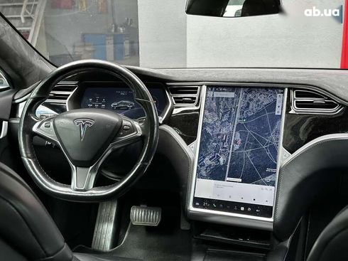 Tesla Model S 2016 - фото 16