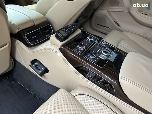 Audi A8 2011 - фото 22
