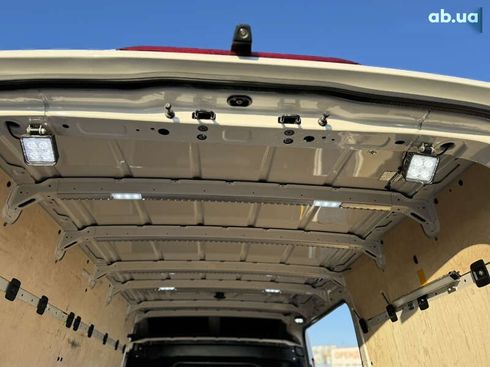 Volkswagen Crafter 2021 - фото 17