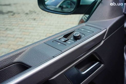 Volkswagen Multivan 2020 - фото 14