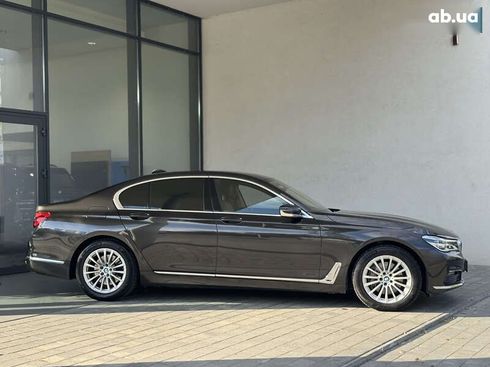BMW 7 серия 2016 - фото 7