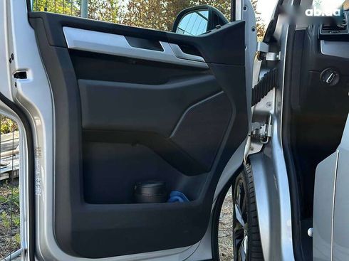 Volkswagen Multivan 2019 - фото 12
