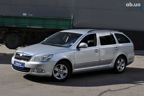 Skoda Octavia 2011 - фото 2