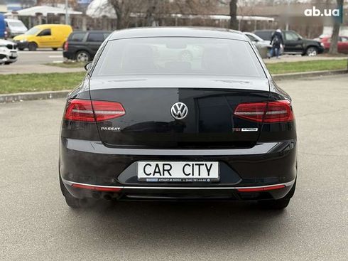 Volkswagen Passat 2017 - фото 6