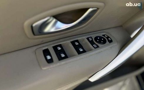 Renault Fluence 2010 - фото 10