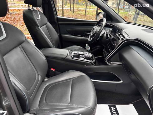 Hyundai Tucson 2022 серый - фото 18