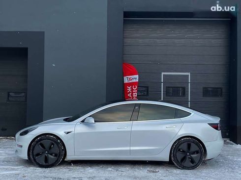 Tesla Model 3 2019 - фото 6