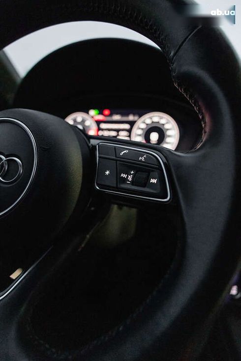 Audi A4 2019 - фото 23