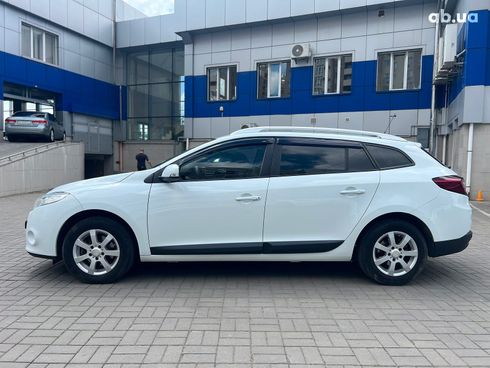 Renault Megane 2010 белый - фото 11