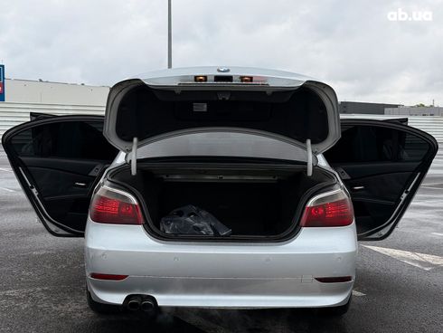 BMW 5 серия 2005 серый - фото 34