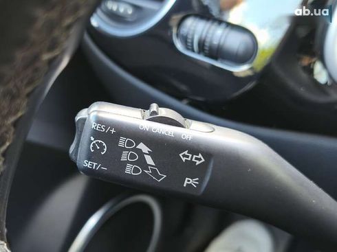 Volkswagen Beetle 2017 - фото 25