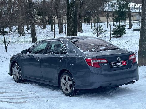 Toyota Camry 2013 черный - фото 8